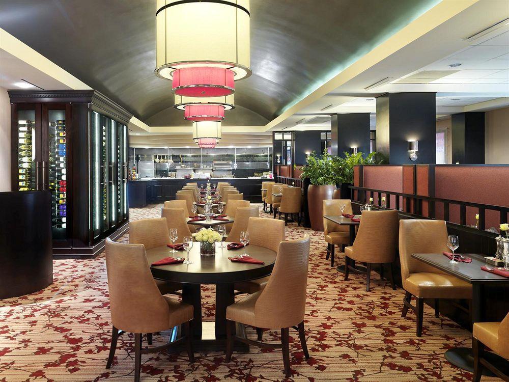 Sheraton Suites Wilmington Downtown Restoran gambar